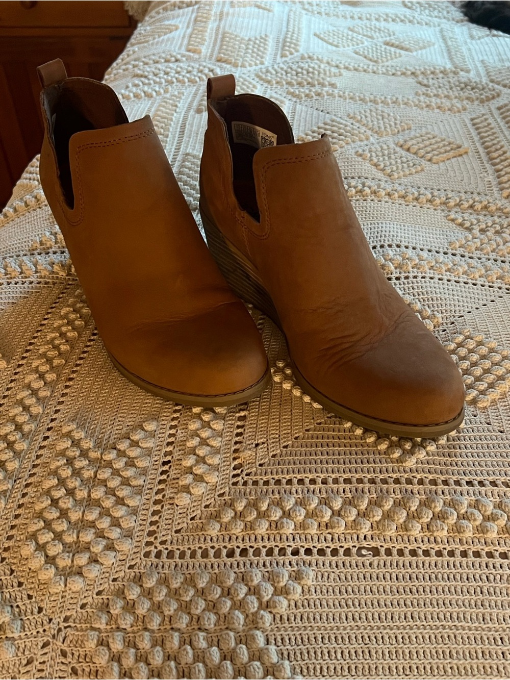 Toms Brown Leather Wedge Ankle Booties